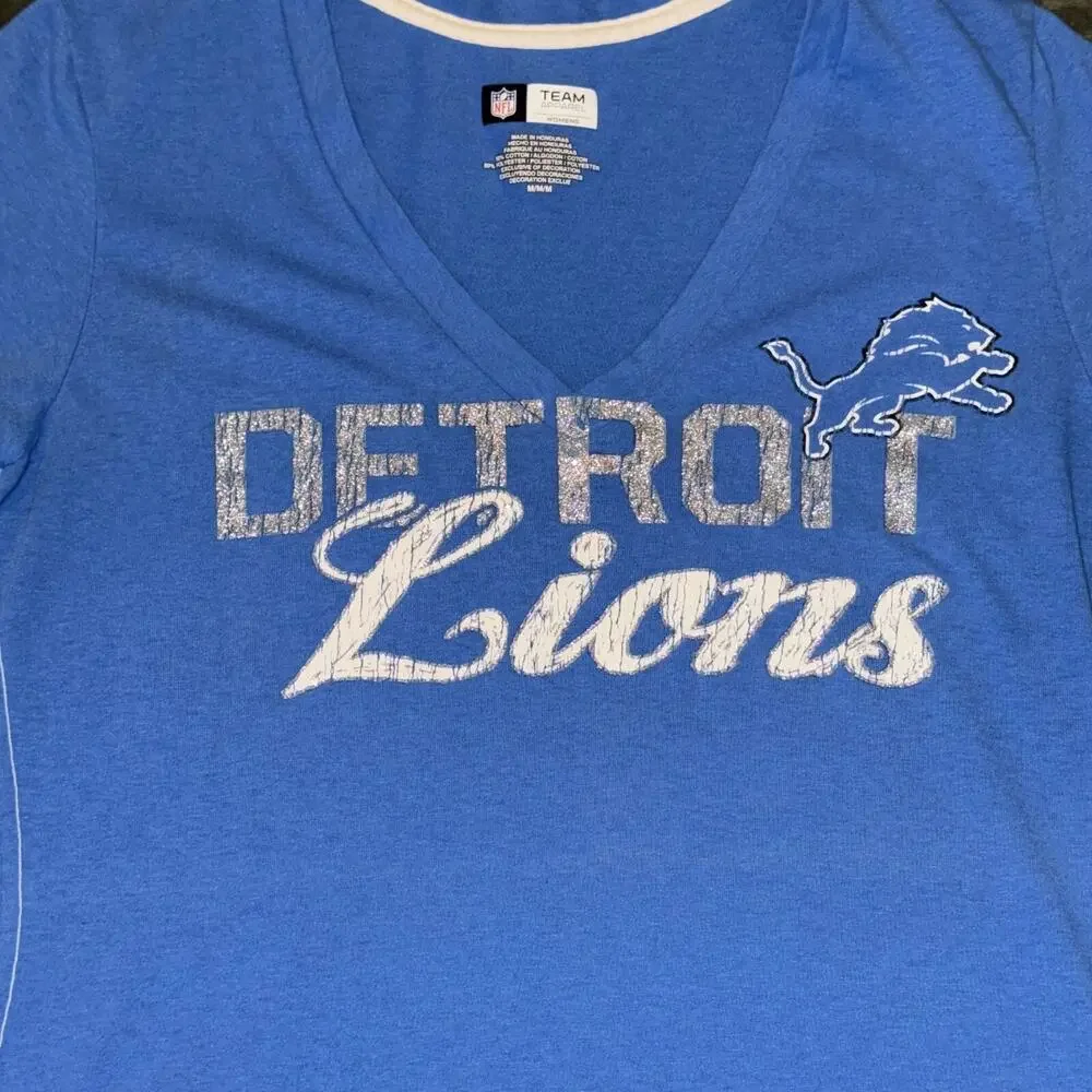 Team Apparel NFL Detroit Lions T-Shirt Womens Medium Blue Cotton V-Neck Pullover - Picture 2 of 6